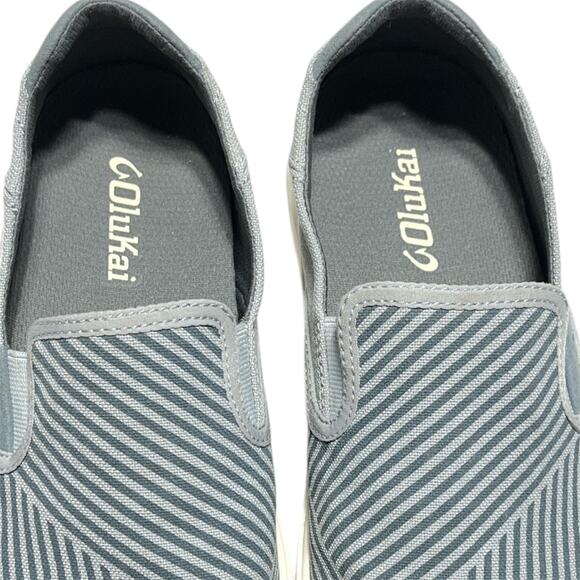 OluKai Men\'s Lae\'ahi Lole Slip On Sneakers Shoes Striped Pale Grey Storm